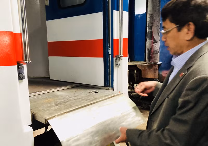 hoi ha lot xac tau cu thanh tau 5 sao kip cao diem tet