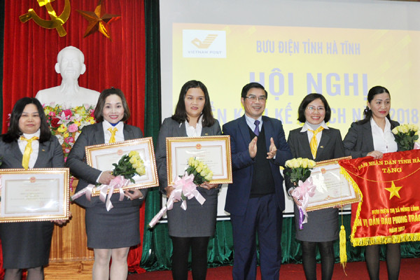 buu dien ha tinh tap trung trien khai hieu qua dich vu buu chinh cong ich