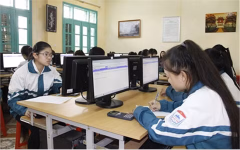 Thí sinh không bị tạo áp lực khi thi vào Đại học Quốc gia Hà Nội ảnh 2