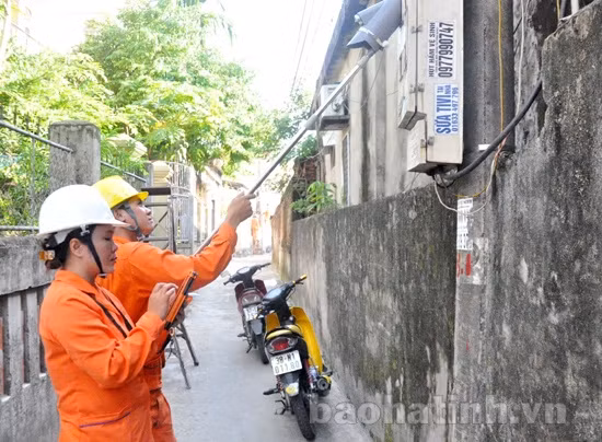 Điện lực Hà Tĩnh chốt chỉ số công tơ thay đổi giá điện ảnh 1