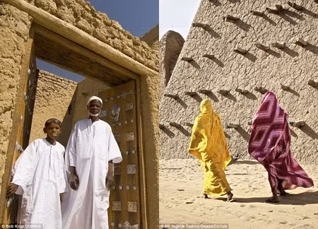 Hiện tượng sa mạc hóa đã khiến nhiều công trình lịch sử ở Timbuktu bị hư hại. Sự mất ổn định chính trị cũng khiến việc phát triển du lịch trở nên khó khăn.