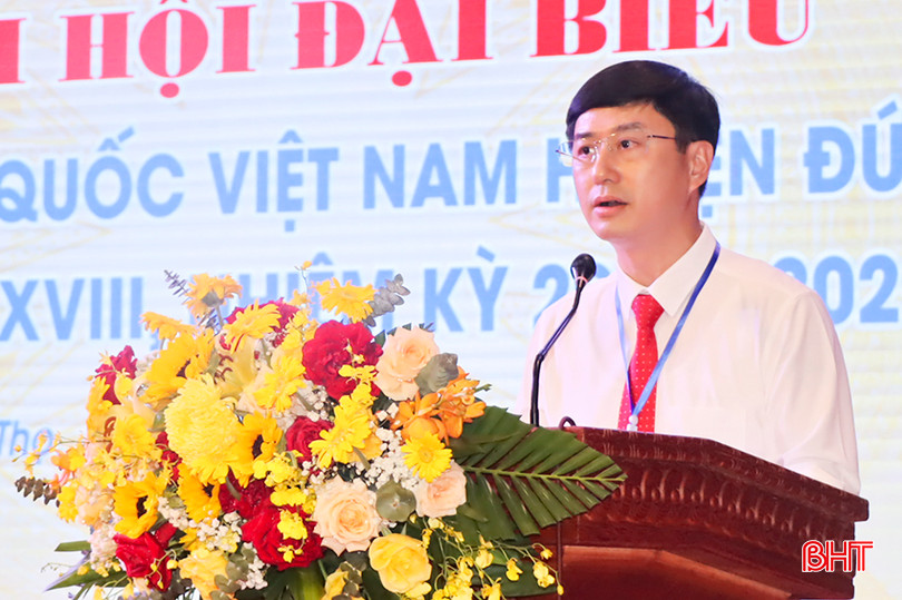 Ông Bùi Ngọc Nhật - Chủ tịch Ủy ban MTTQ huyện Đức Thọ nhiệm kỳ 2019-2024 khai mạc đại hội. 4.jpg