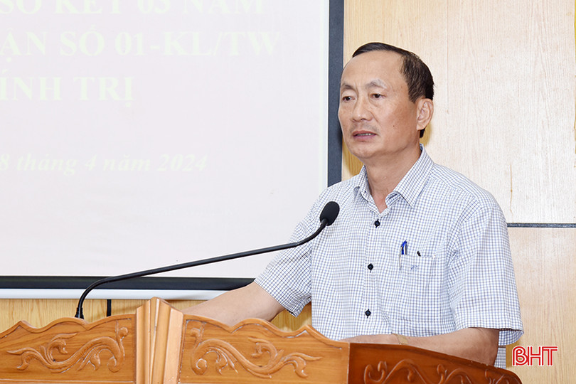 Bí thư Đảng ủy Khối CCQ&DN tỉnh Đặng Ngọc Sơn kết luận hội nghị. aDSC_3462 copy.jpg