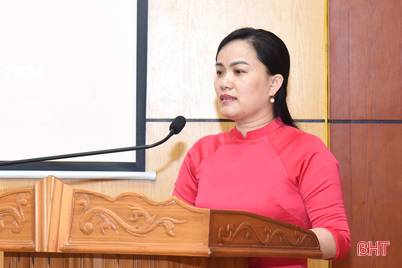 Tân Chủ nhiệm UBKT Đảng ủy Khối CCQ&DN tỉnh Phan Thị Anh phát biểu nhận nhiệm vụ. aDSC_3436 copy.jpg