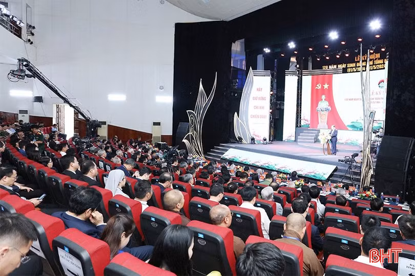 Lễ kỷ niệm 120 năm Ngày sinh Tổng Bí thư Trần Phú do Tỉnh ủy Hà Tĩnh tổ chức vào ngày 17/4/2024.