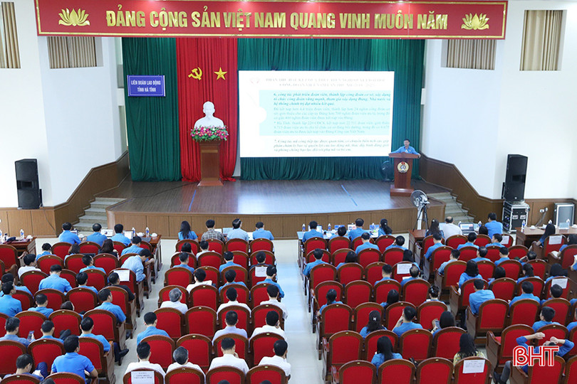 Liên đoàn Lao động tỉnh tổ chức hội nghị triển khai Nghị quyết Đại hội XIII Công đoàn Việt Nam, Nghị quyết Đại hội XIX Công đoàn tỉnh Hà Tĩnh. aaq1.jpg