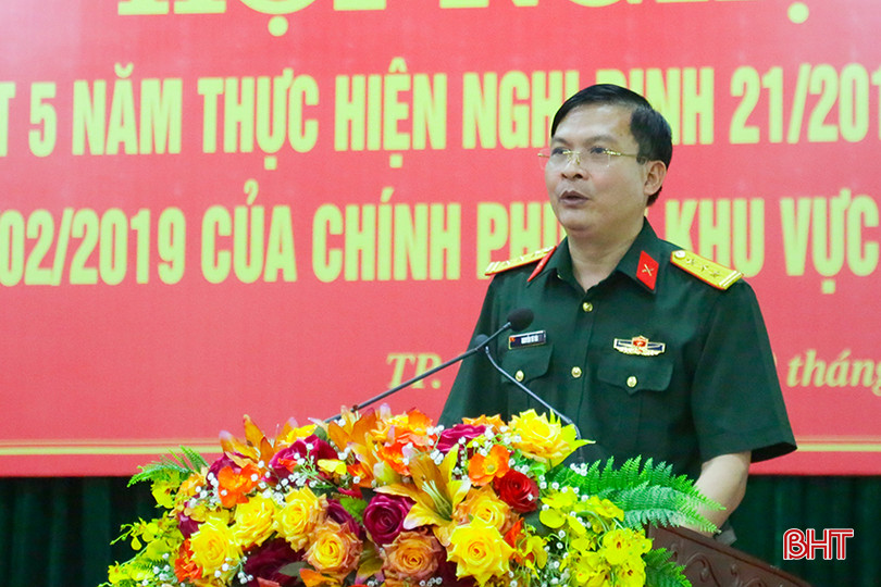 Phó Chỉ huy trưởng Bộ CHQS tỉnh Nguyễn Tú Tài phát biểu tại hội nghị. 0X5A2175.jpg