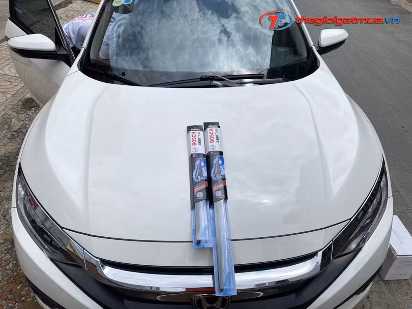 gạt mưa Bosch 2.jpg