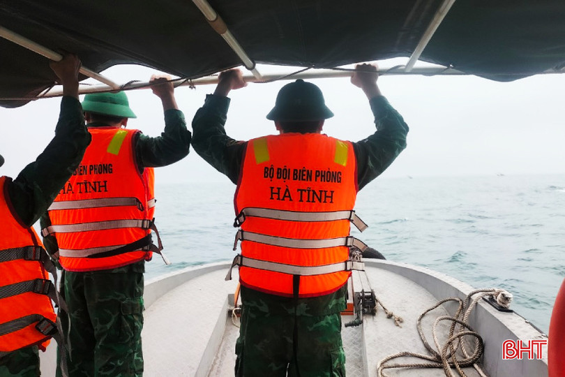 Đến sáng nay (19/3), tung tích 2 vợ chồng ngư dân ở phường Kỳ Thịnh vẫn chưa được tìm thấy.