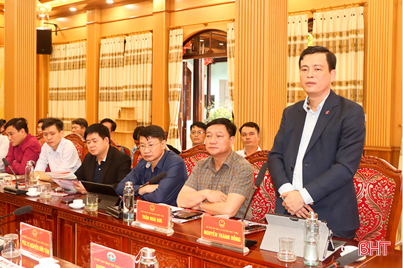 Bí thư Huyện ủy Đức Thọ Nguyễn Thành Đồng: Mong muốn thời gian tới Tập đoàn Quế Lâm giúp đỡ, hỗ trợ huyện xây dựng các mô hình ứng dụng công nghệ sản xuất nông nghiệp hữu cơ, nông nghiệp tuần hoàn nhằm tăng giá trị sản phẩm, nâng cao đời sống của người nông dân . A5.jpg