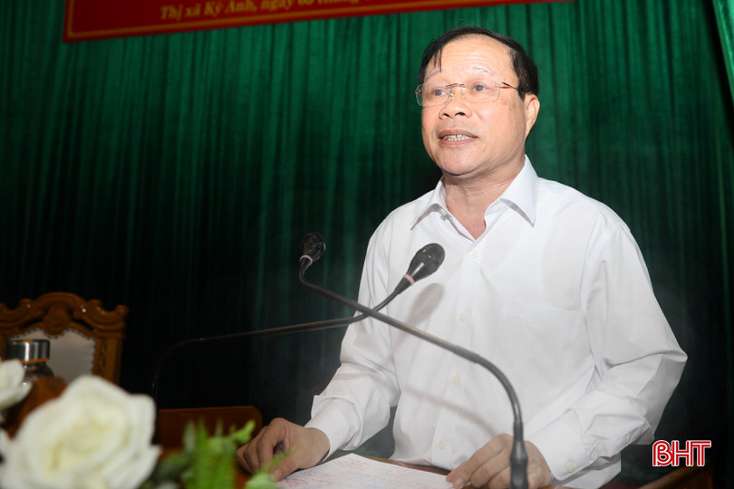 Bí thư Thị ủy Kỳ Anh Nguyễn Hoài Sơn: Trên cơ sở các kiến nghị, thị xã sẽ tăng cường hơn nữa công tác lãnh đạo, chỉ đạo, thực hiện có hiệu quả nhiệm vụ chính trị. AG7A4161.jpeg