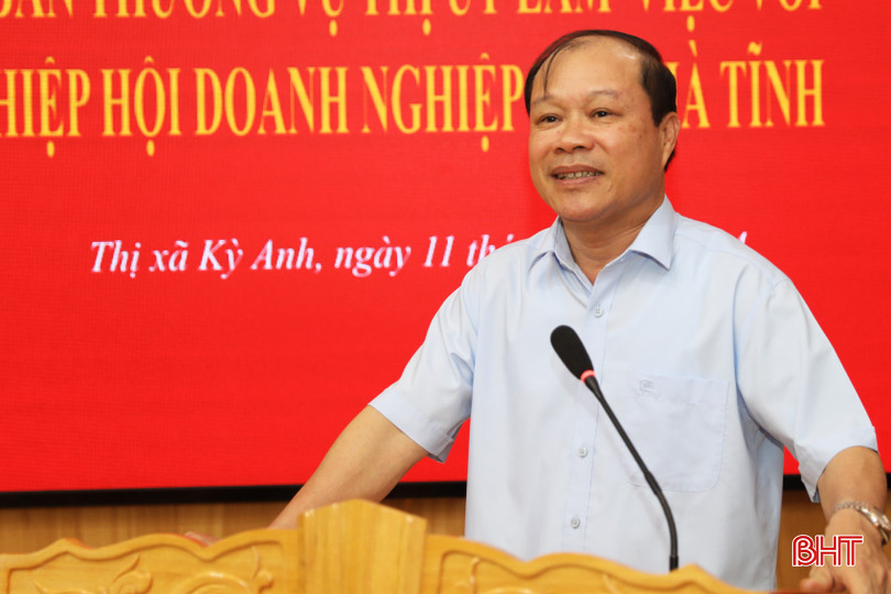 Bí thư Thị ủy Kỳ Anh Nguyễn Hoài Sơn phát biểu tại buổi làm việc. AG7A4310.jpeg