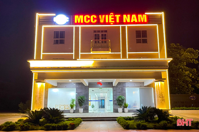 Toàn cảnh bên ngoài khu văn phòng mới của Công ty MCC Việt Nam vào ban đêm. mc4.jpg