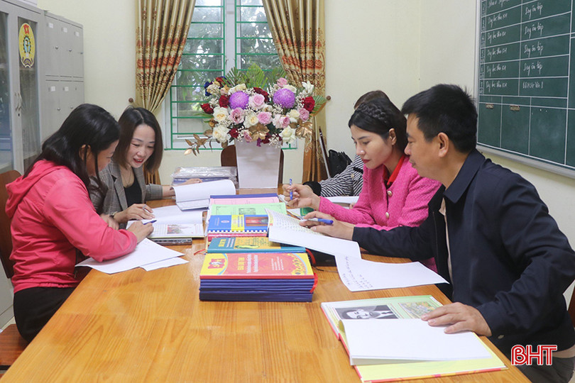 Cuộc thi tìm hiểu về thân thế, sự nghiệp đồng chí Tổng Bí thư Trần Phú tại Trường TH&THCS Thạch Hội được tổ chức nghiêm túc, chất lượng, có ý nghĩa giáo dục sâu sắc, lan tỏa sâu rộng. z5281149672751_5fc481e5de1ea5ae4b6e80b04263ade6.jpg
