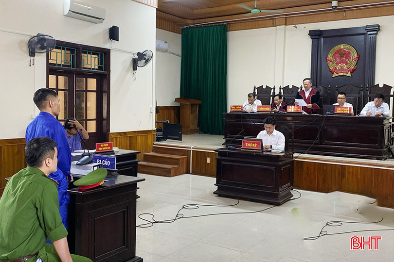 Đối tượng Đặng Anh Hùng bị Toà án nhân dân tỉnh Hà Tĩnh tuyên mức án tử hình về tội “Vận chuyển trái phép chất ma tuý”.