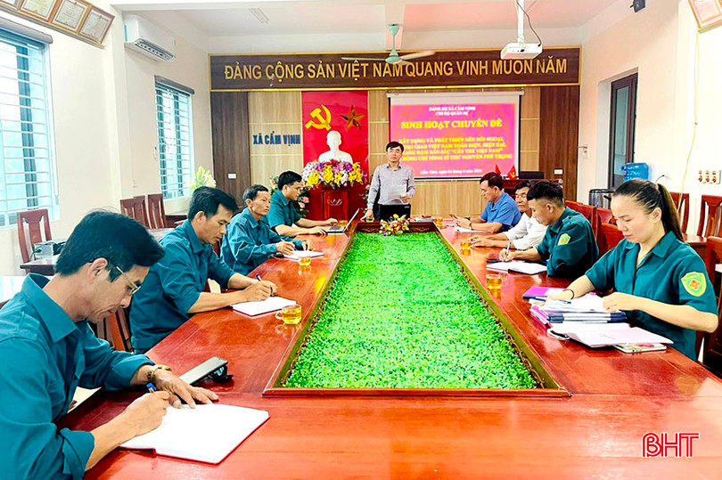 Chi bộ Quân sự xã Cẩm Vịnh (Cẩm Xuyên) tổ chức sinh hoạt chuyên đề từ đầu tháng 6. Aanh 1.jpg
