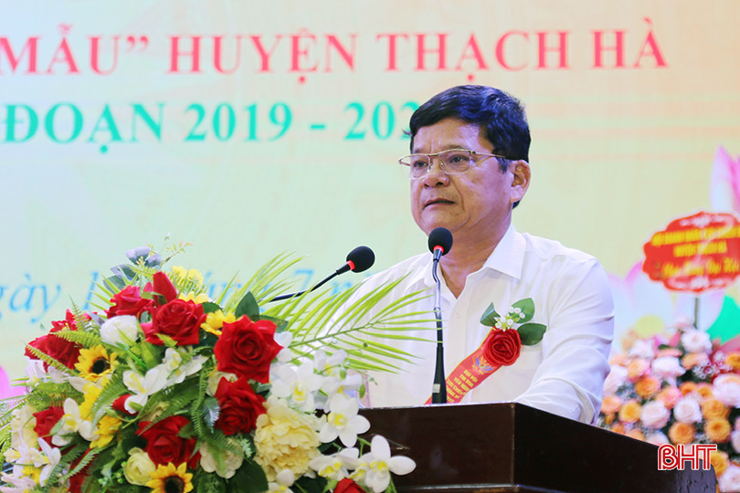 Phó Bí thư Thường trực Huyện ủy Thạch Hà Nguyễn Văn Thắng phát biểu chúc mừng đại hội và nhấn mạnh một số nội dung thời gian tới Hội CCB cần thực hiện. 2.jpg