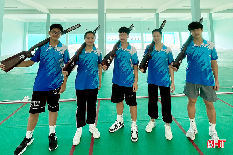 Các VĐV bắn súng Hà Tĩnh đang tập luyện tại Trung tâm Huấn luyện thể thao quốc gia Đà Nẵng. ảnh 1.jpg