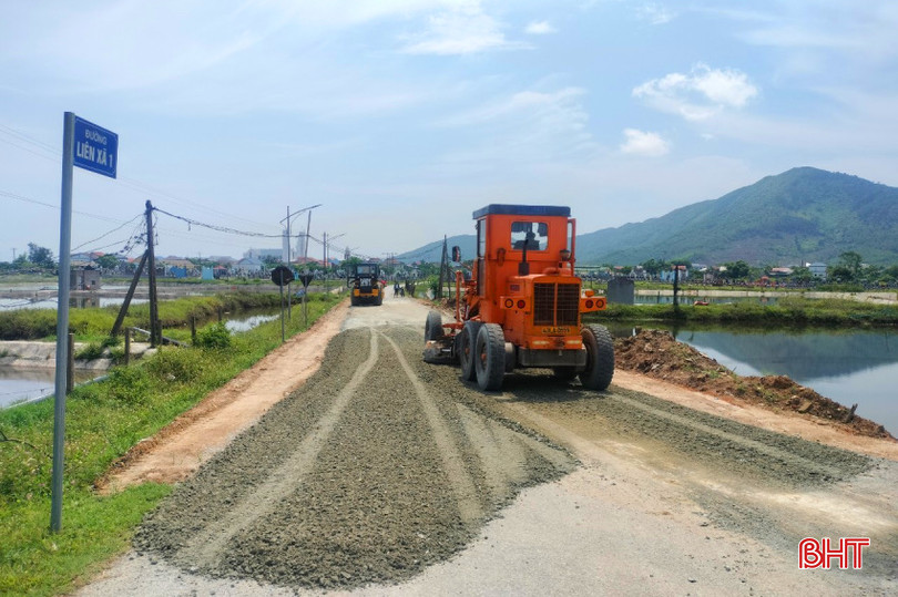 Chính quyền và người dân xã Kỳ Hà đang dồn sức về đích xã NTM kiểu mẫu vào cuối năm nay. 470dd8936cdccc8295cd-2.jpeg