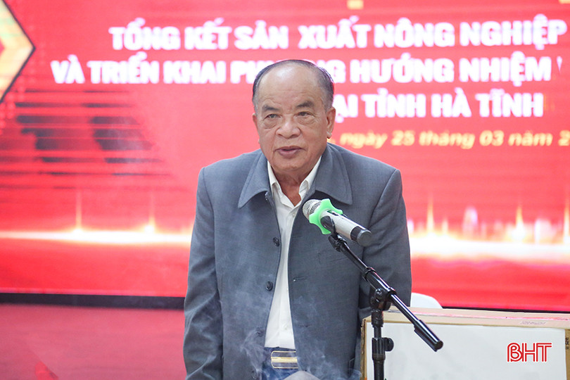 Ông Nguyễn Hồng Lam - Chủ tịch HĐQT Công ty cổ phần Tập đoàn Quế Lâm phát biểu tại hội nghị. IMG_6939.jpg