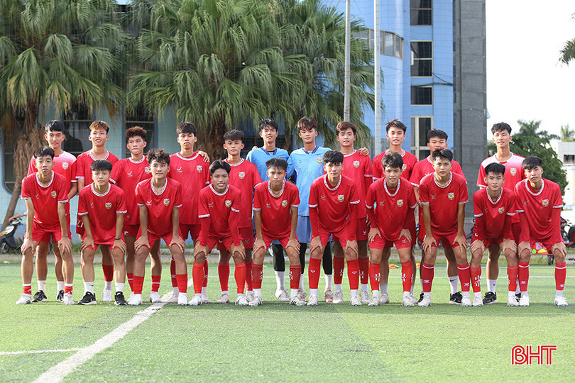 U17 Hồng Lĩnh Hà Tĩnh quyết tâm đạt thành tích tốt nhất tại vòng chung kết U17 quốc gia. a4.jpg