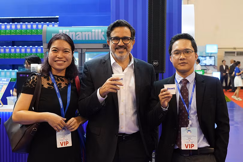 Super Nut Cappuccino, kem tươi Vinamilk Frozen Yogurt, Slush Vfresh Necta Đào… là những món nước sáng tạo, thu hút đông đảo khách đến thử.