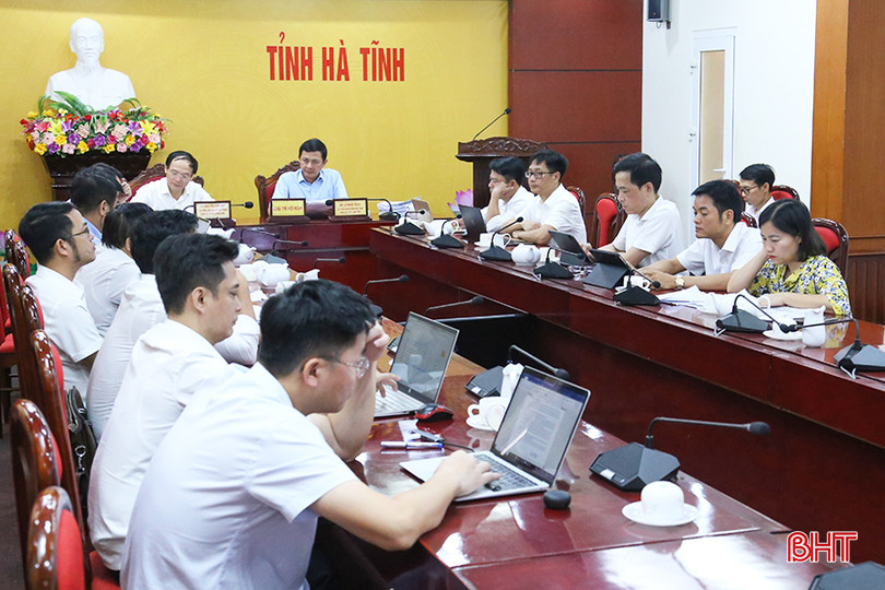 Các đại biểu tham dự điểm cầu Hà Tĩnh. IMG_1274.jpg