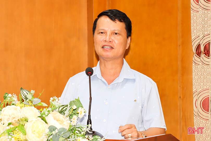 Phó Bí thư Thường trực Huyện ủy Đặng Giang Trung phát biểu tại buổi làm việc. 8.jpg