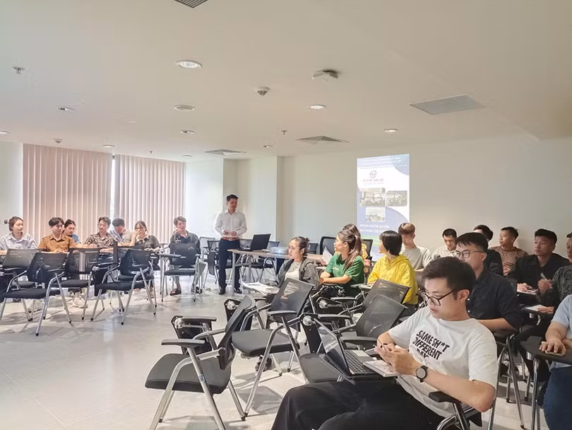 Huấn luyện 2.jpg