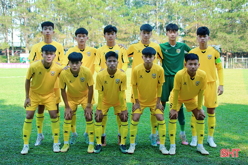 U17 HLHT giành vé vào vòng chung kết U17 quốc gia trước 2 vòng đấu. v1.jpg
