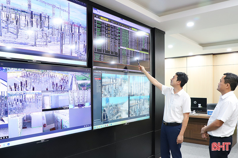 Hệ thống lưới điện của Công ty Điện lực Hà Tĩnh được giám sát chặt chẽ qua camera. 055.jpg