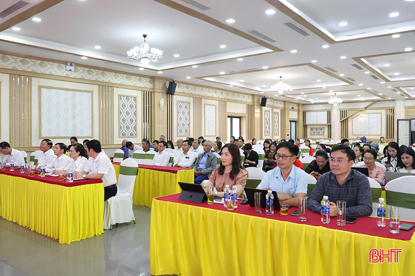 Các đại biểu tham dự lễ kỷ niệm. 90.JPG