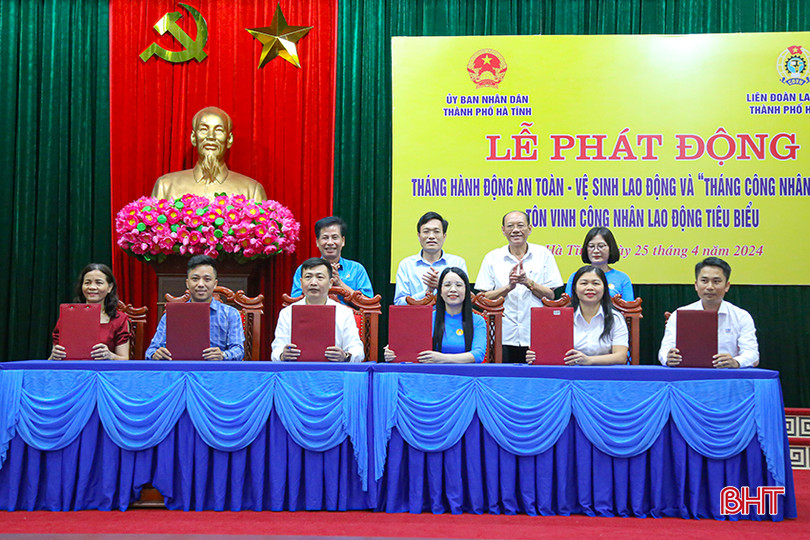 Liên đoàn Lao động TP Hà Tĩnh ký kết với các đơn vị về phúc lợi đoàn viên. IMG_0245.jpg