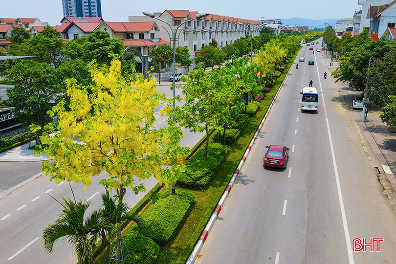 Đường Hàm Nghi nối với quốc lộ 1 tạo động lực phát triển cũng như hình thành quỹ đất, thúc đẩy sự phát triển KT-XH của TP Hà Tĩnh. 144d0171612t96243l0.jpg