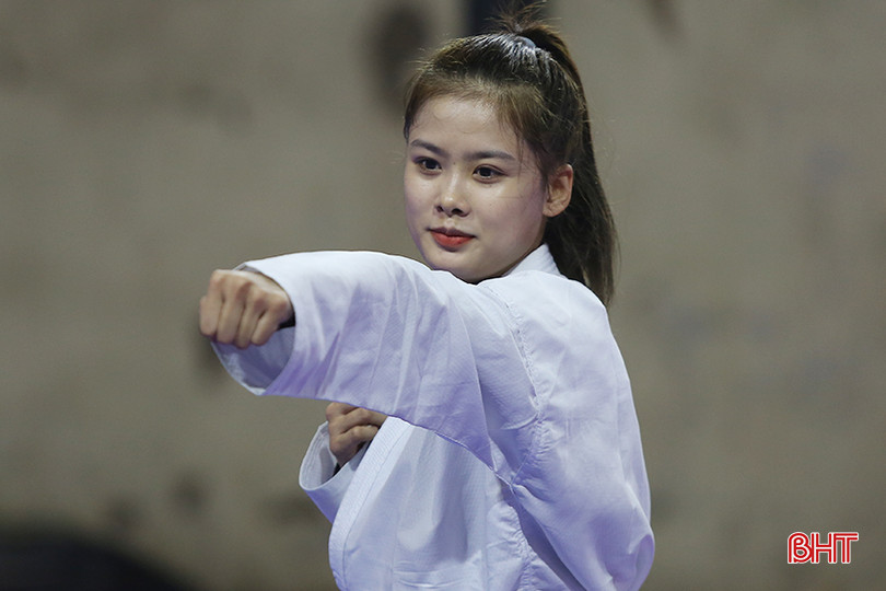 Chân dung "hot girl" Karate Nguyễn Thị Bảo Ngọc. xx1.jpg