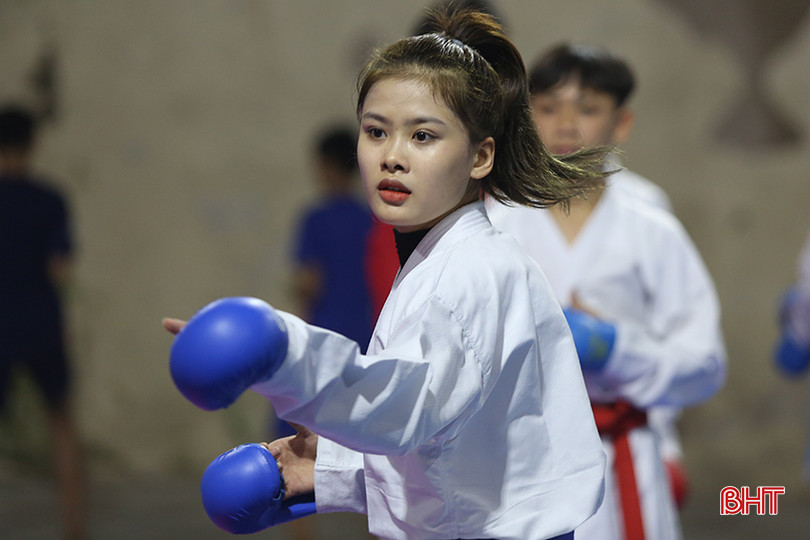 Nữ VĐV là một trong những tài năng trẻ triển vọng của Karate Hà Tĩnh. x22.jpg