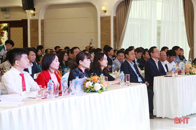 Đại biểu tham dự tổng kết Hội khỏe Phù Đổng Hà Tĩnh lần thứ XIV. a1.jpg
