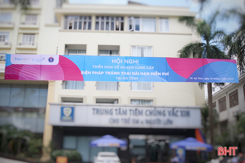 Hội nghị triển khai kế hoạch cung cấp biện pháp tránh thai dài hạn miễn phí tại Hà Tĩnh sẽ được thực hiện từ ngày 10/8/2024 đến ngày 31/12/2024. z5619311693330_42cd1f1604c7abb6b4738b3b1aaa2c7e.jpg