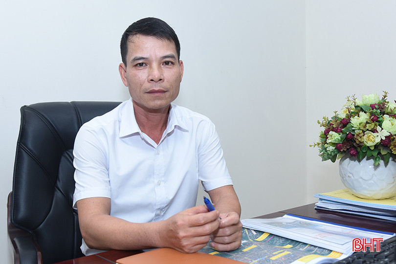 Ông Sử Văn Hoài - Phó Giám đốc Ban Quản lý dự án đầu tư xây dựng công trình giao thông tỉnh Hà Tĩnh, đại diện chủ đầu tư dự án. DsSC_4574.jpg