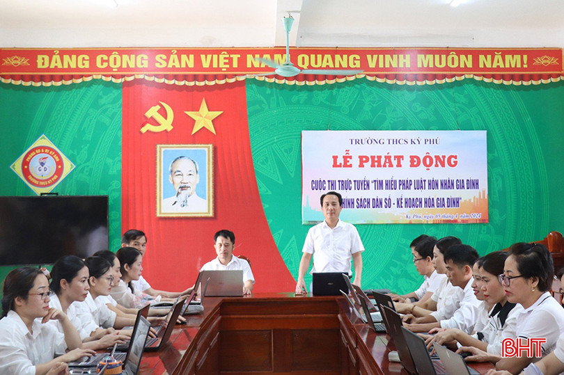 Trường THCS Kỳ Phú phát động cuộc thi trực tuyến “Tìm hiểu pháp luật về hôn nhân gia đình và chính sách DS-KHHGĐ”. z5327885289937_04c609538d8bfa22fb55c8fd8ac25560.jpg