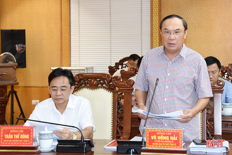 Trưởng ban Tổ chức Tỉnh ủy Võ Hồng Hải góp ý cụ thể các nội dung thuộc chương trình kỷ niệm. aDSC_2941 copy.jpg
