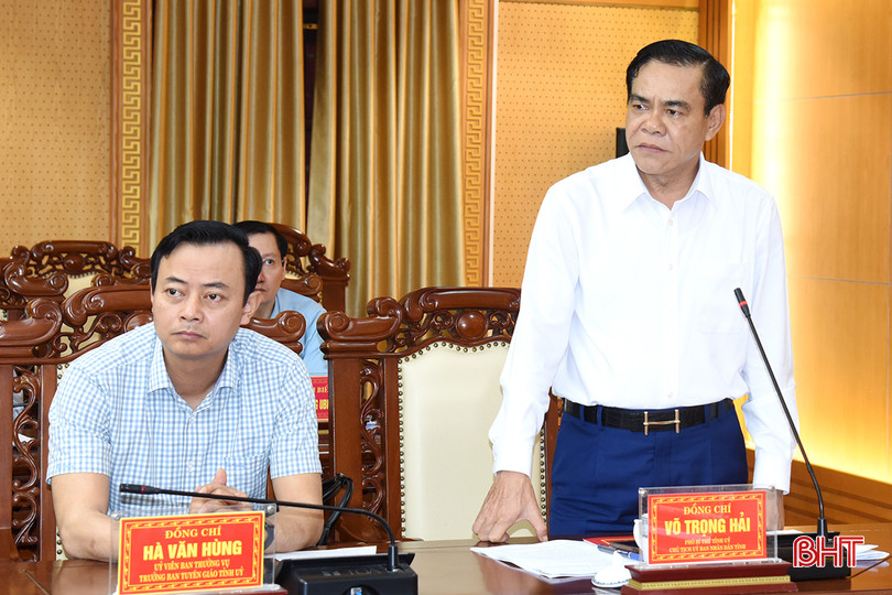 Chủ tịch UBND tỉnh Võ Trọng Hải mong muốn các đơn vị, địa phương nỗ lực xã hội hóa nguồn lực, triển khai hiệu quả, thiết thực các công trình, phần việc kỷ niệm 120 năm ngày sinh Tổng Bí thư Trần Phú. aDSC_2947 copy.jpg