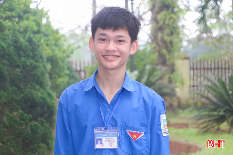 Em Lương Quốc Lập - học sinh lớp 10G, Trường THPT Lê Hữu Trác. z5261754954049_d05401c91125d81d5acfb1306c0f9889.jpg
