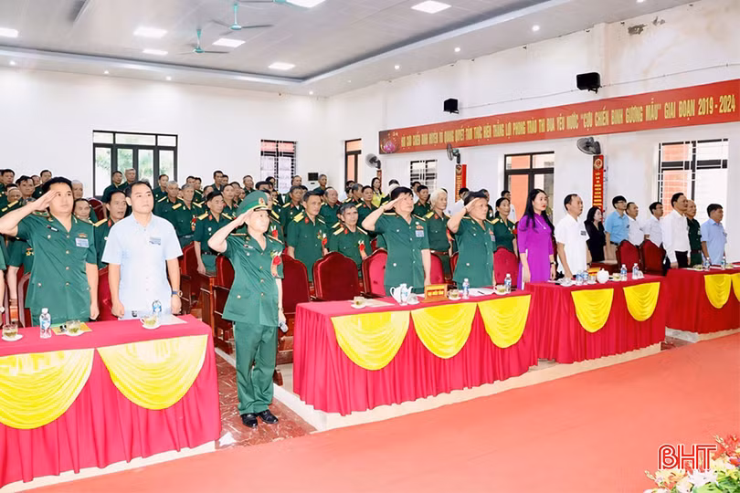 Đại biểu tham dự đại hội.