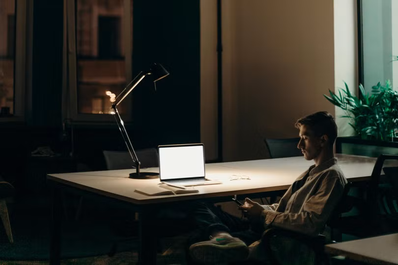 Những người ngủ đủ 7-9 tiếng mỗi đêm có kết quả tốt nhất trong các bài kiểm tra nhận thức.