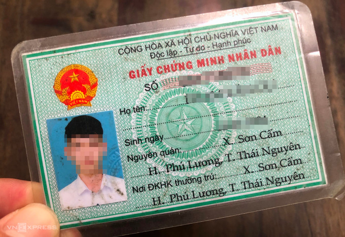 Mẫu chứng minh thư nhân dân. Ảnh: Xuân Hoa Mẫu chứng minh thư nhân dân. Ảnh: Xuân Hoa