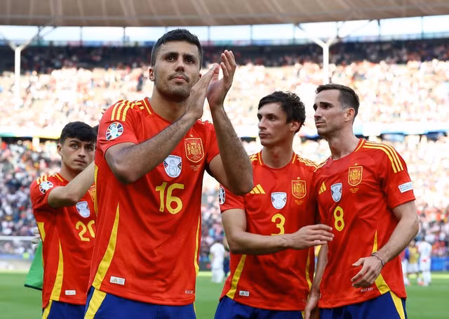 Chung cuộc, Tây Ban Nha giành chiến thắng 3-0 trước Croatia