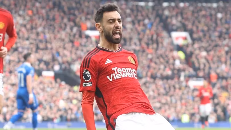 Fernandes là tay săn bàn hàng đầu lịch sử MU trên chấm 11 m.