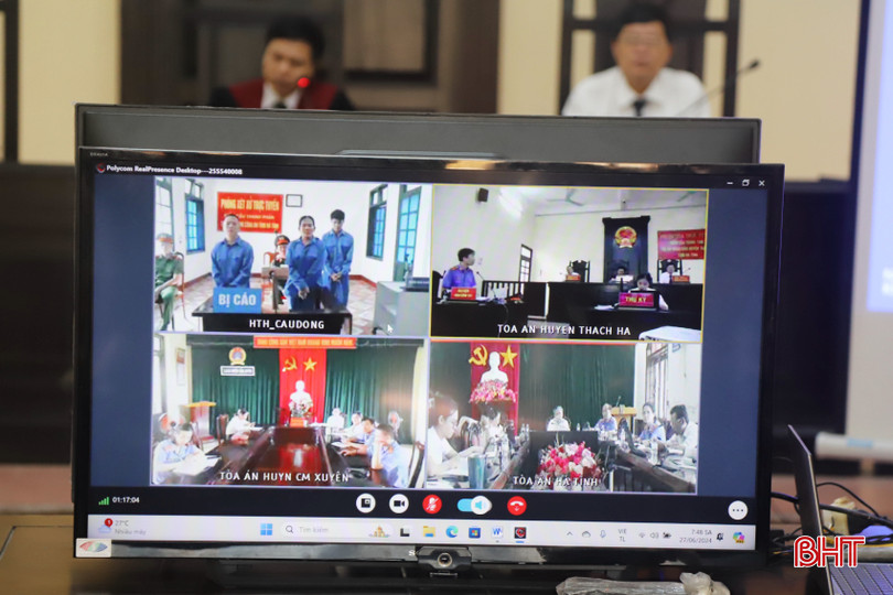 Các bị cáo tham gia phiên toà tại điểm cầu Trại Tạm giam Công an tỉnh. IMG_7757.jpg