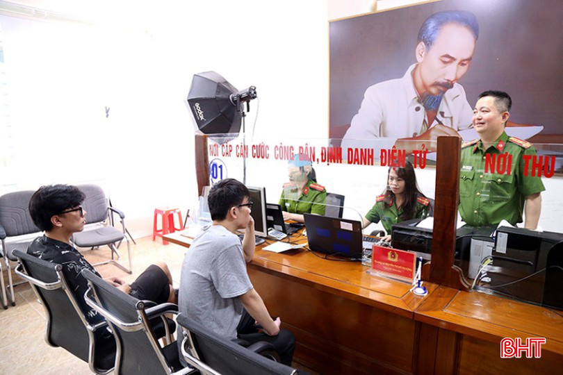 Chiến dịch cấp CCCD của Công an Hà Tĩnh trong 3 năm (2020-2023) đã để lại nhiều dấu ấn. 0000.jpg